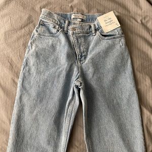NWT Curve Love 90s Ultra High Rise Straight Jeans size 27 short Abercrombie
